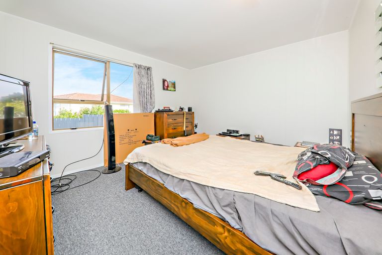 Photo of property in 14 Treviso Place, Clover Park, Auckland, 2023