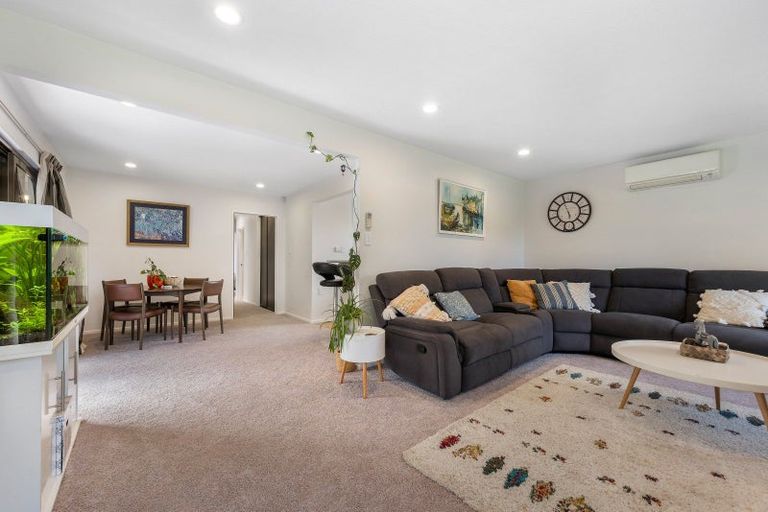 Photo of property in 45 Dunbarton Street, Redwood, Christchurch, 8051