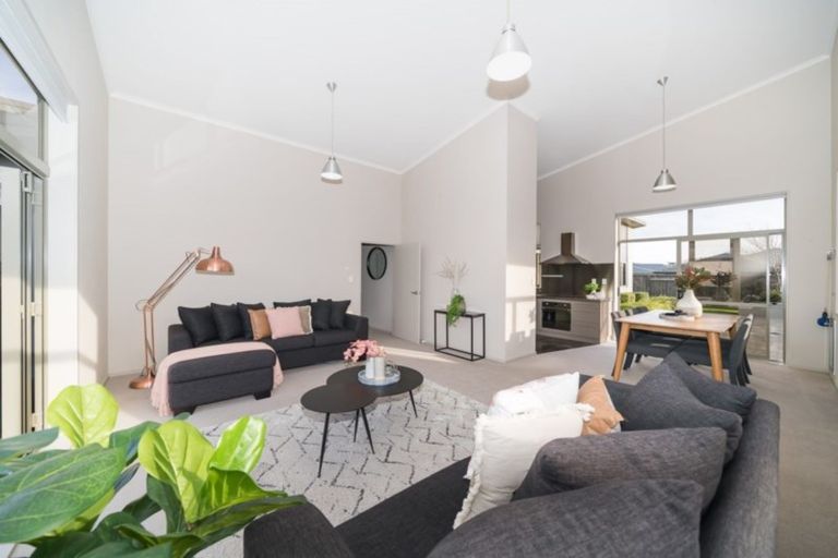 Photo of property in 46 Branigan Parade, Kelvin Grove, Palmerston North, 4414