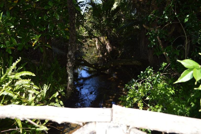 Photo of property in 279 Colville Road, Coromandel, 3584