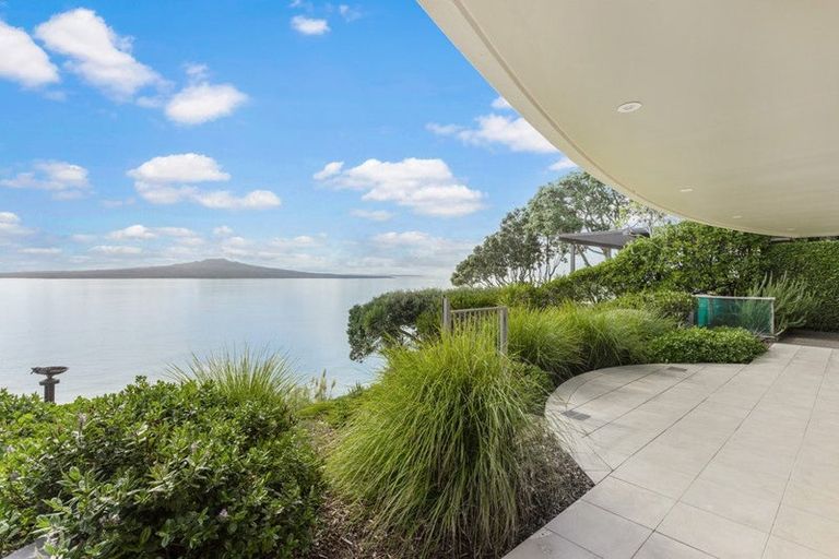 Photo of property in 52 Seacliffe Avenue, Belmont, Auckland, 0622