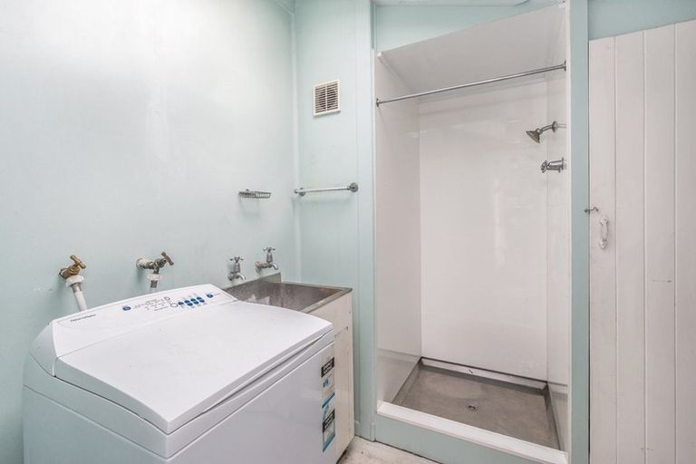 Photo of property in 1/221 Edgeware Road, Edgeware, Christchurch, 8013