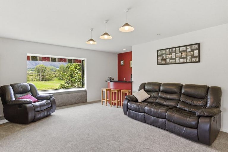 Photo of property in 84 Derham Road, Te Horo, Otaki, 5581