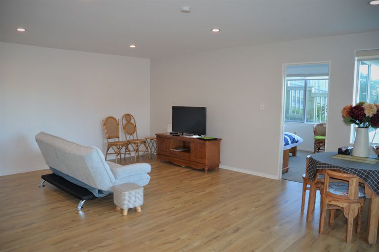 Photo of property in 4b Astrolabe Place, Gulf Harbour, Whangaparaoa, 0930