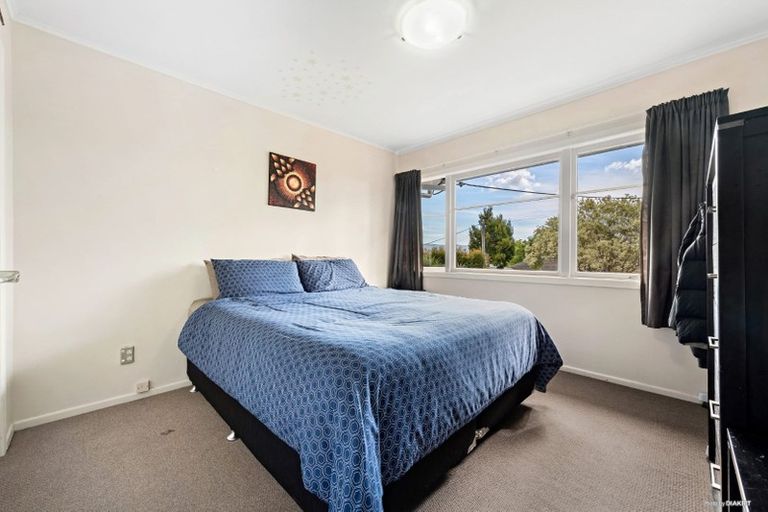 Photo of property in 18 Alma Street, Te Atatu South, Auckland, 0610