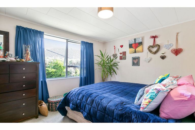 Photo of property in 1/156 Knights Road, Hutt Central, Lower Hutt, 5011