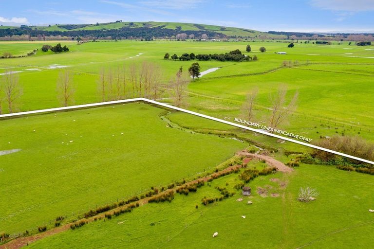 Photo of property in 251 Ahiaruhe Road, Ahiaruhe, Carterton, 5792