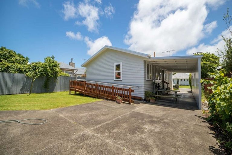 Photo of property in 10 Glasgow Crescent, Kaiti, Gisborne, 4010