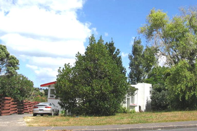 Photo of property in 31 Sycamore Drive, Sunnynook, Auckland, 0620