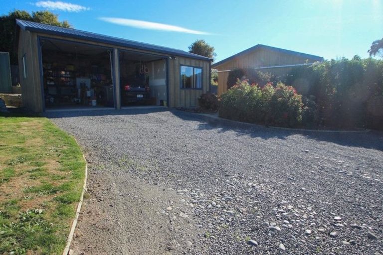 Photo of property in 32 Magdala Street, Kakanui, Oamaru, 9495