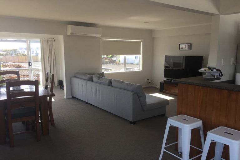 Photo of property in 27a Alice Avenue, Orewa, 0931