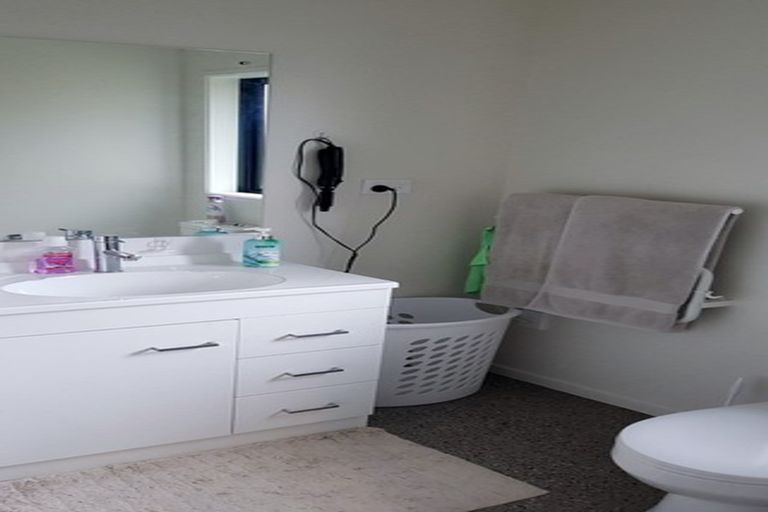 Photo of property in 12 Hartford Crescent, Rolleston, 7615