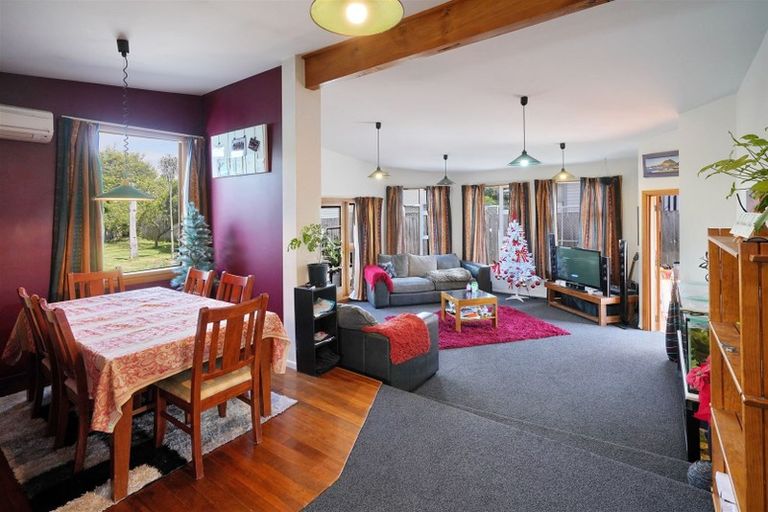 Photo of property in 43 Glenfield Crescent, Mairehau, Christchurch, 8052