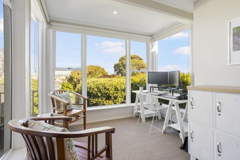 Photo of property in 72b Oceanview Road, Mount Maunganui, 3116