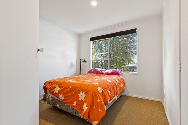 Photo of property in 6 Coey Place, Glen Eden, Auckland, 0602