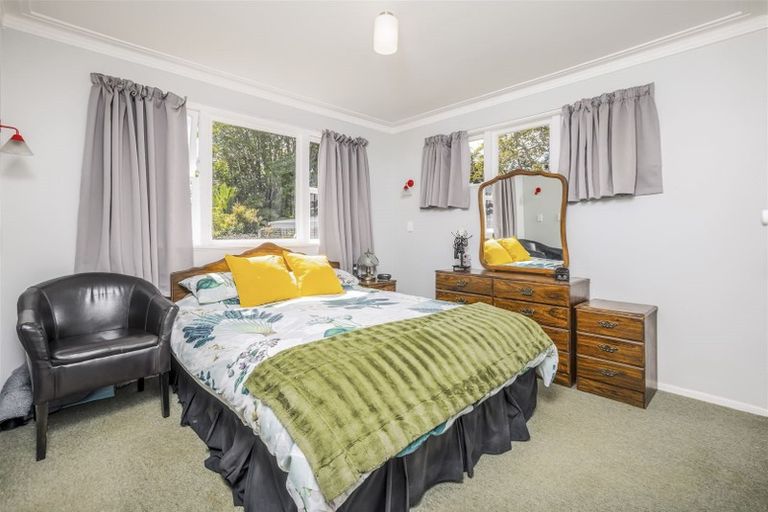 Photo of property in 35 Youngs Road, Papakura, 2110