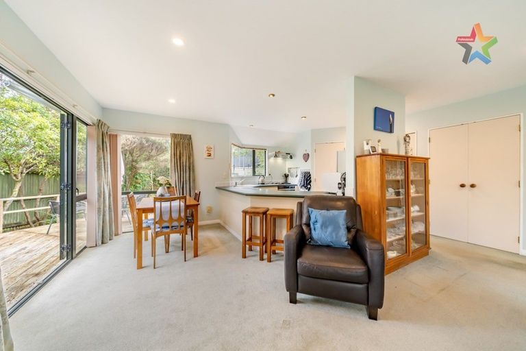 Photo of property in 21c Manuka Street, Stokes Valley, Lower Hutt, 5019