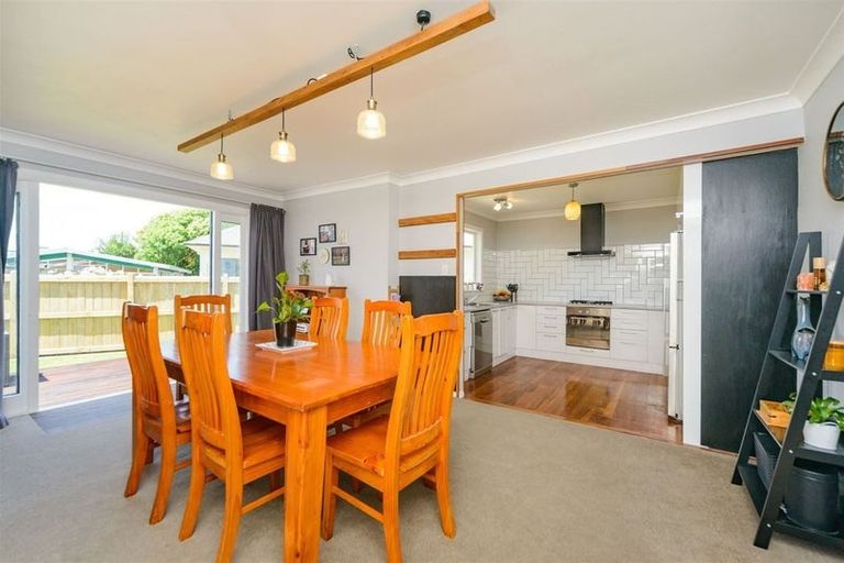 Photo of property in 90 College Street, Awapuni, Palmerston North, 4412