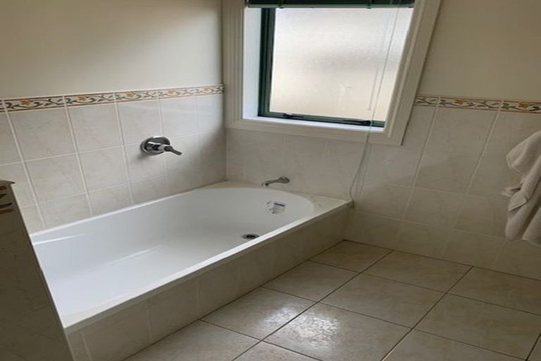 Photo of property in 155c Hobsonville Road, West Harbour, Auckland, 0618