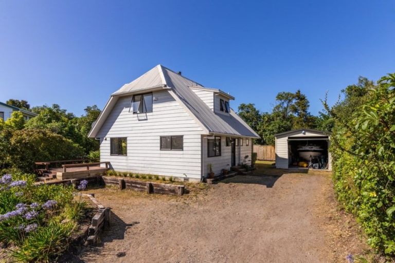 Photo of property in 13 Taringa Avenue, Kuratau, Turangi, 3381