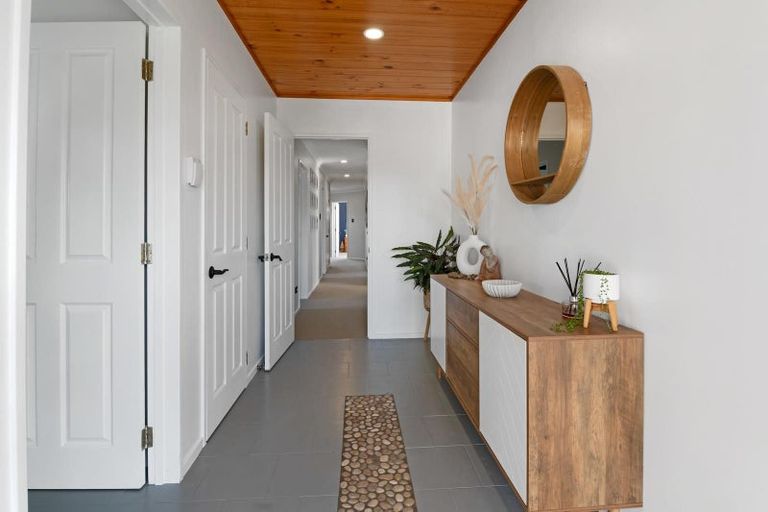 Photo of property in 14 Old State Mill Road, Mamaku, 3020