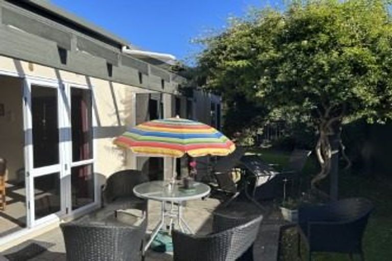 Photo of property in 16 Tarrant Place, Motueka, 7120