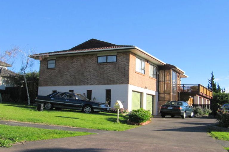 Photo of property in 9 Rakaia Rise, Clover Park, Auckland, 2019