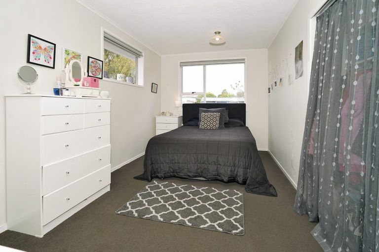 Photo of property in 93 Collins Road, Melville, Hamilton, 3206