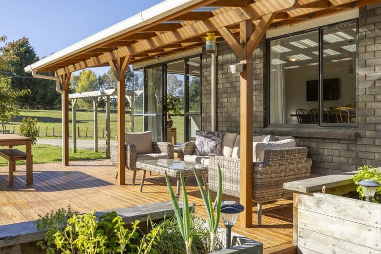 Photo of property in 2/504 Mapara Road, Acacia Bay, Taupo, 3385