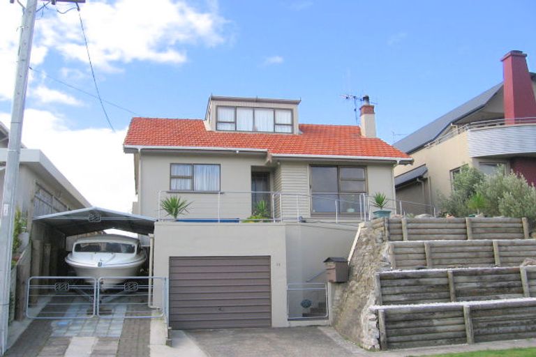 Photo of property in 31 Pitau Road, Mount Maunganui, 3116
