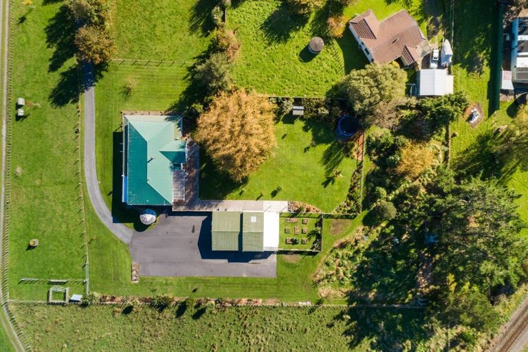 Photo of property in 2114 State Highway 56, Longburn, Palmerston North, 4477
