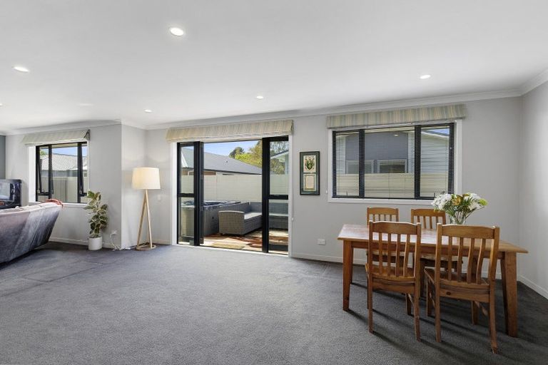 Photo of property in 9 Vernon Grove, Brown Owl, Upper Hutt, 5018