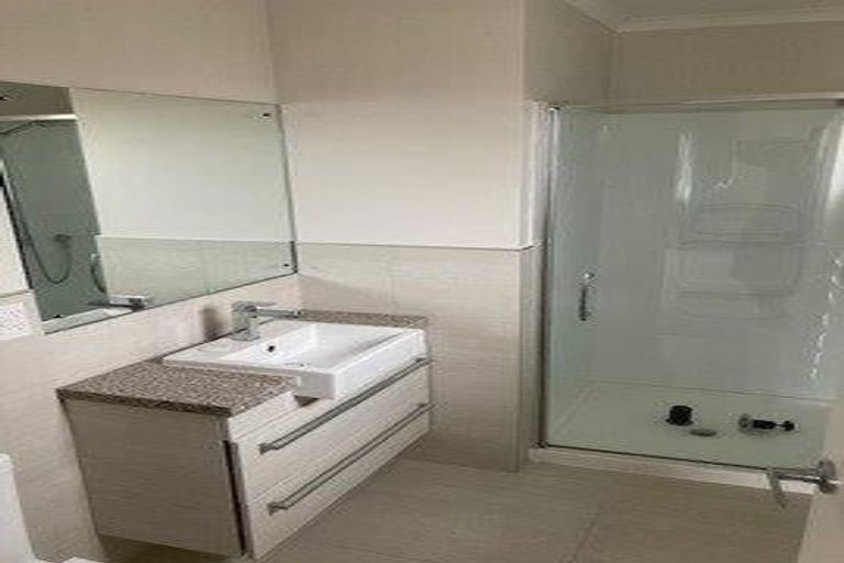 Photo of property in 21 Anselmi Ridge Road, Pukekohe, 2120