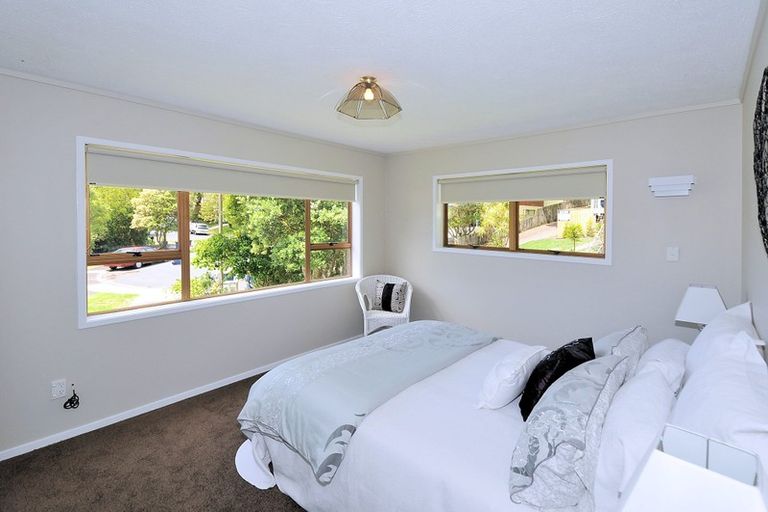 Photo of property in 1/11 Mahuta Grove, Northcote, Auckland, 0627