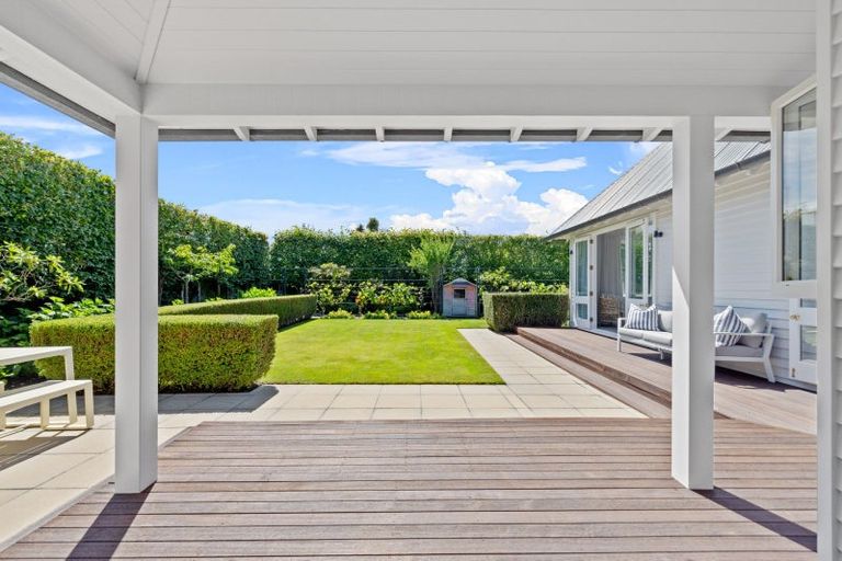 Photo of property in 100 Winchester Street, Merivale, Christchurch, 8014