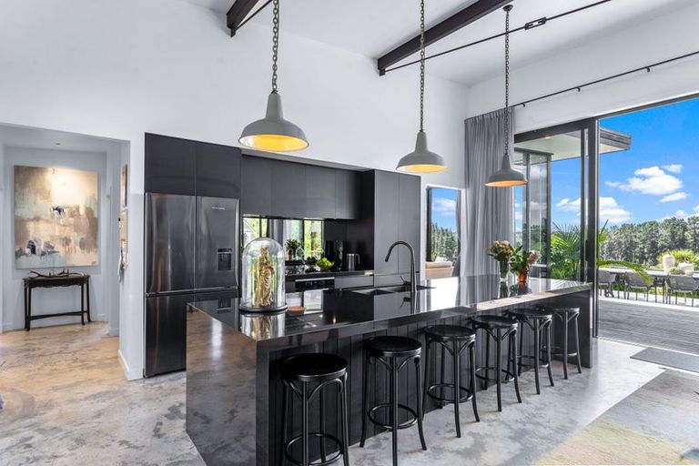 Photo of property in 343 Kanohi Road, Kaukapakapa, 0873