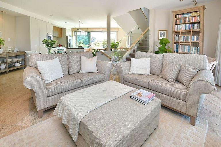 Photo of property in 25 Little Compton Mews, Snells Beach, 0920