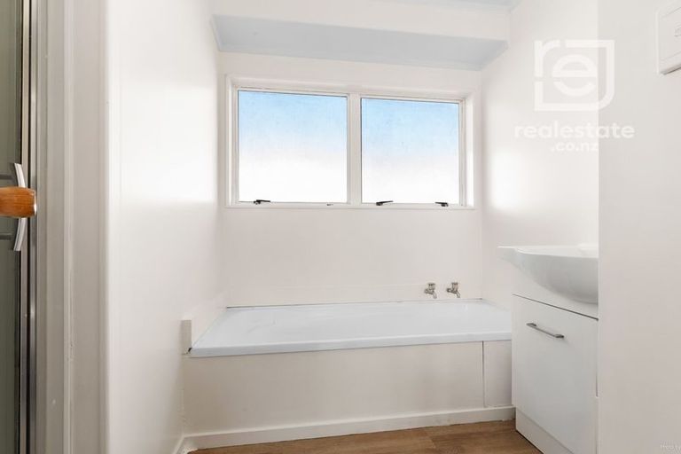 Photo of property in 41 Penion Drive, Flat Bush, Auckland, 2023