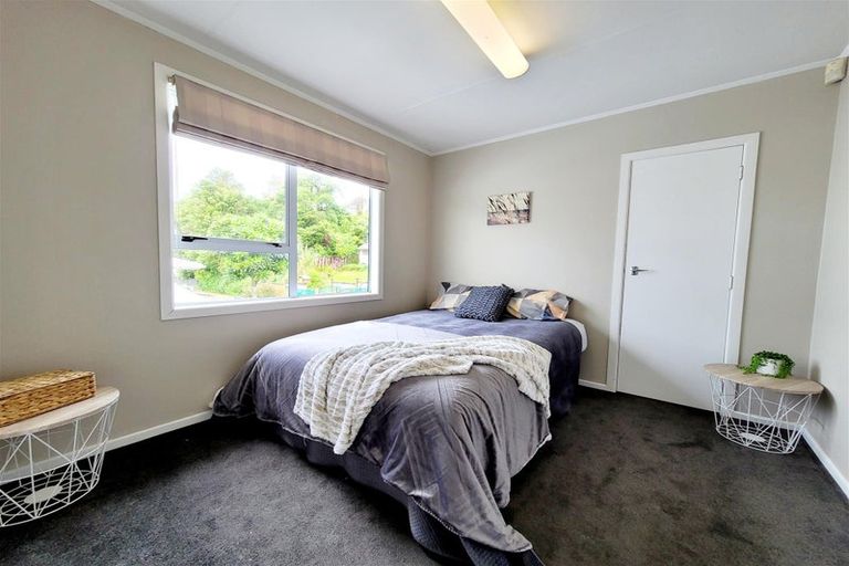 Photo of property in 11 Kimball Place, Johnsonville, Wellington, 6037