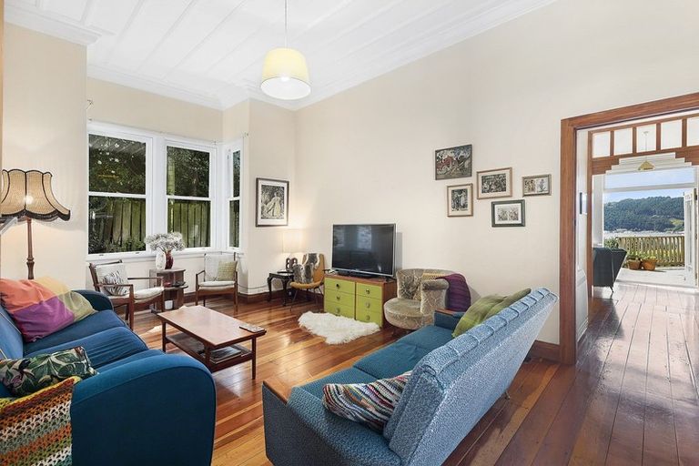 Photo of property in 75 Grafton Road, Roseneath, Wellington, 6011