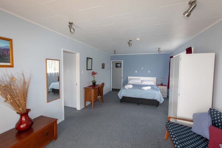Photo of property in 16 O'neill Place, Lake Tekapo, 7999