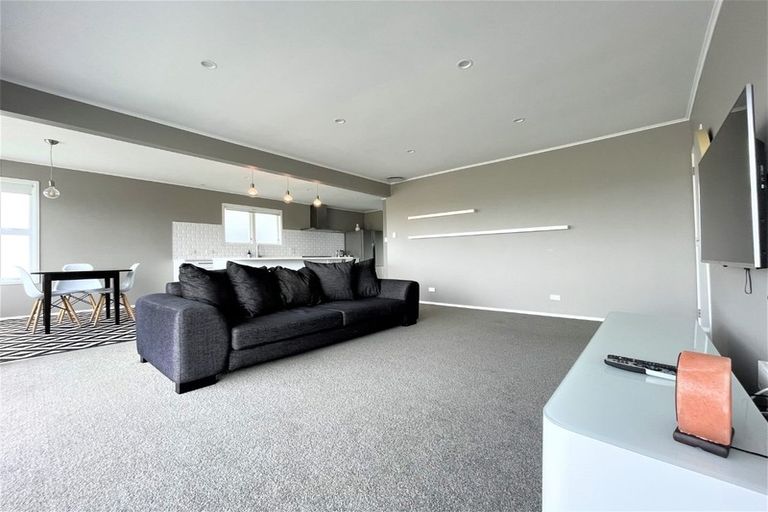 Photo of property in 21 Seon Place, Birkdale, Auckland, 0626