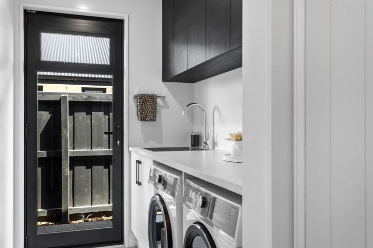 Photo of property in 31 Crossley Avenue, Woodend, 7610