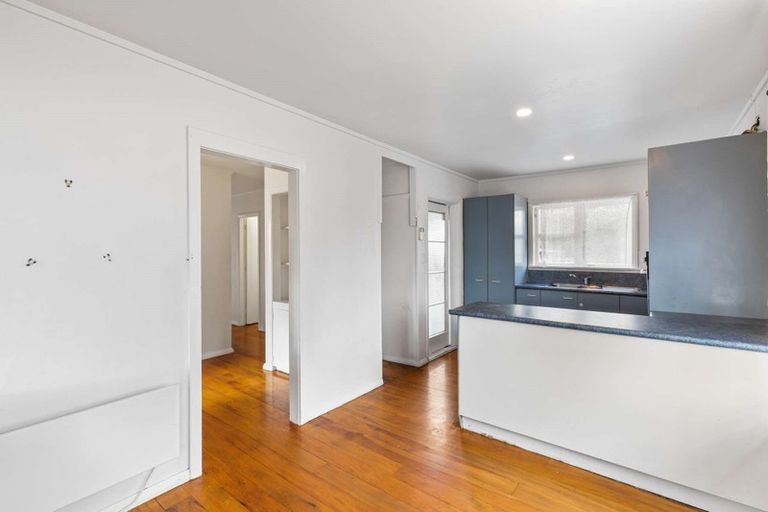 Photo of property in 8 Rollerson Street, Papakura, 2110