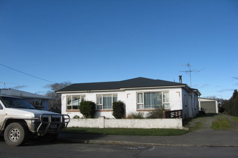Photo of property in 33 Albert Street, Winton, 9720