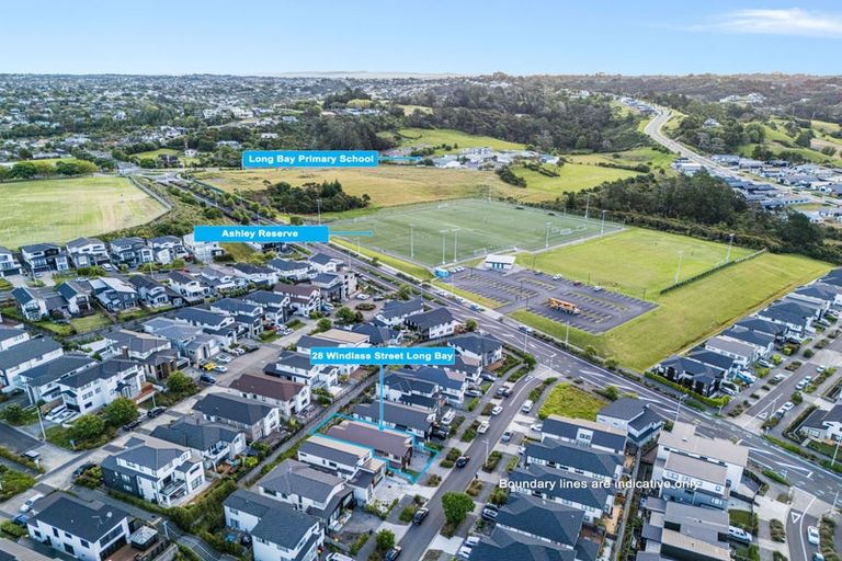 Photo of property in 28 Windlass Street, Long Bay, Auckland, 0630