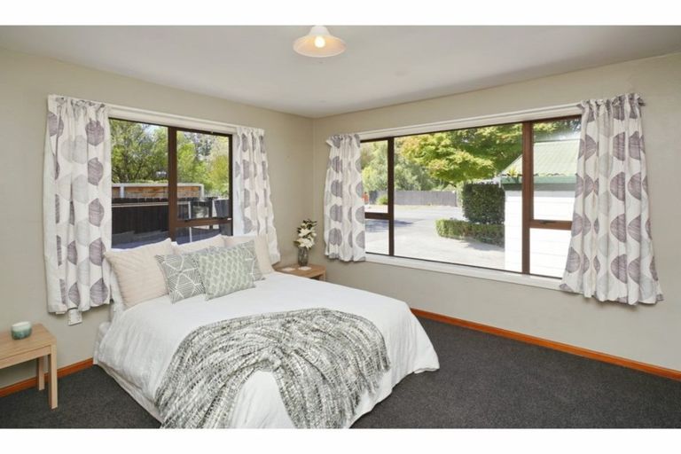 Photo of property in 97 Winters Road, Redwood, Christchurch, 8051