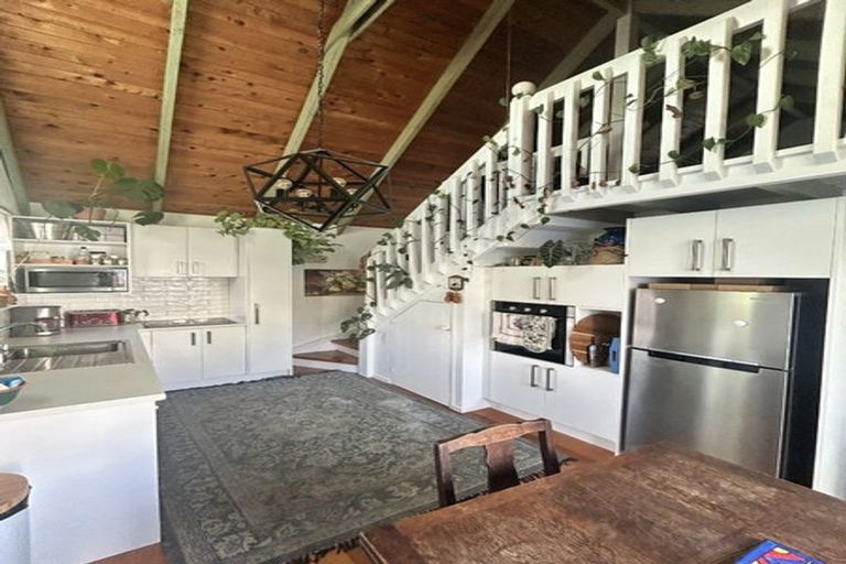 Photo of property in 2/40 Killarney Avenue, Torbay, Auckland, 0630