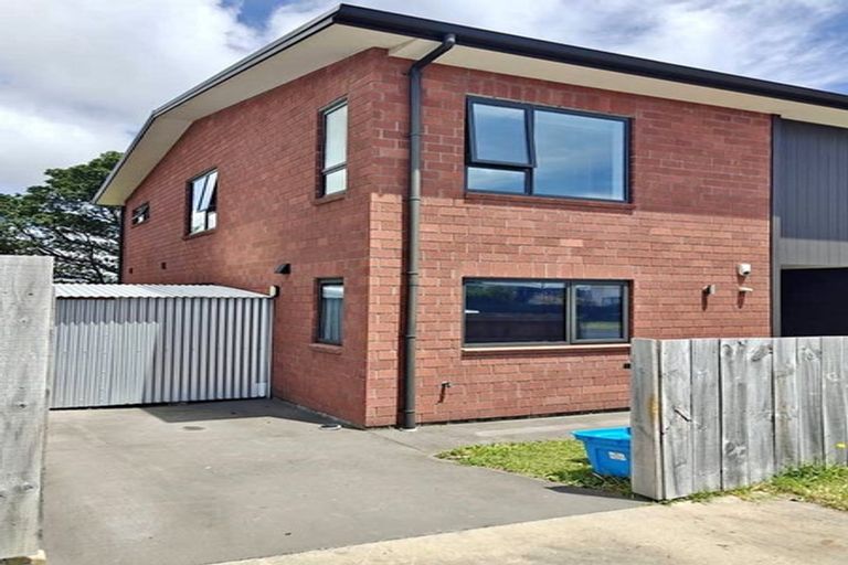 Photo of property in 93 Banks Street, Marfell, New Plymouth, 4310