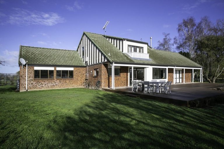 Photo of property in 151 Racecourse Road, Cambridge, 3493